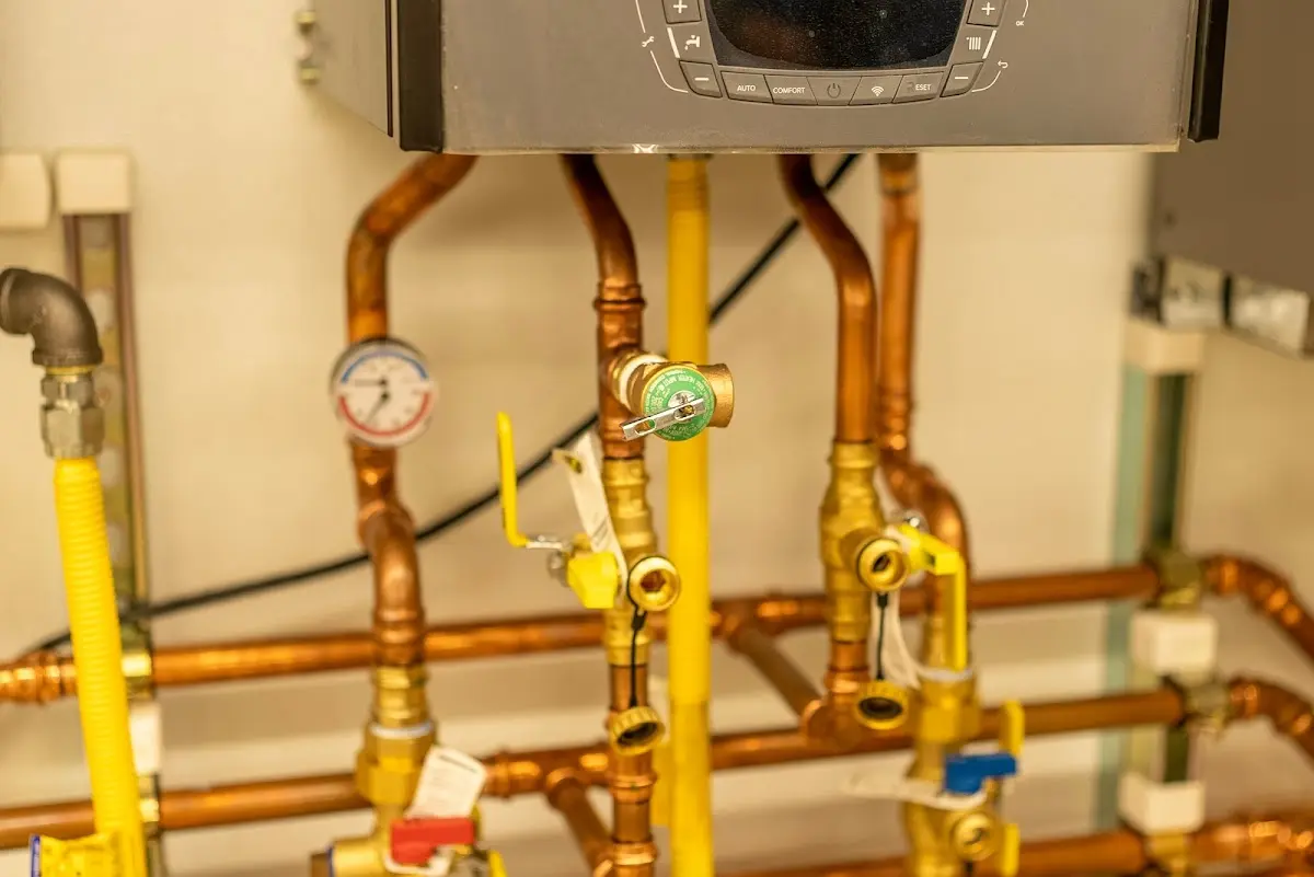 Licensed technician providing Pipe Repair for a homeowner in Jefferson