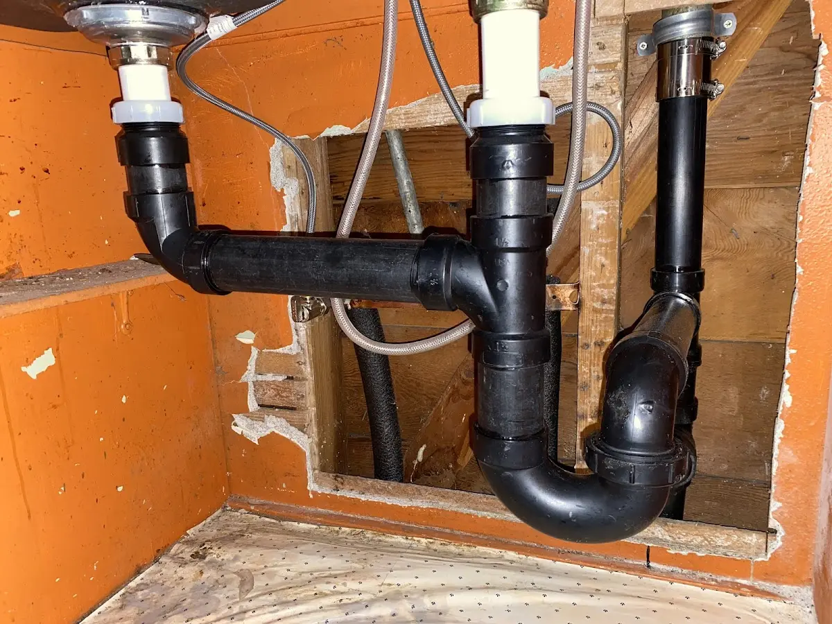 Professional Pipe Bursting equipment and tools on the job in Jefferson